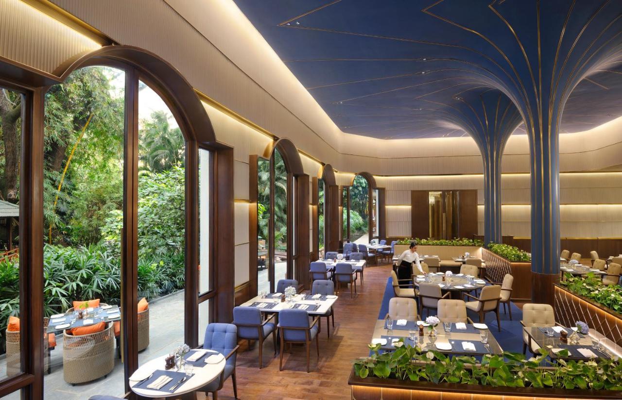 The Oberoi Bengaluru Hotel Exterior photo The restaurant